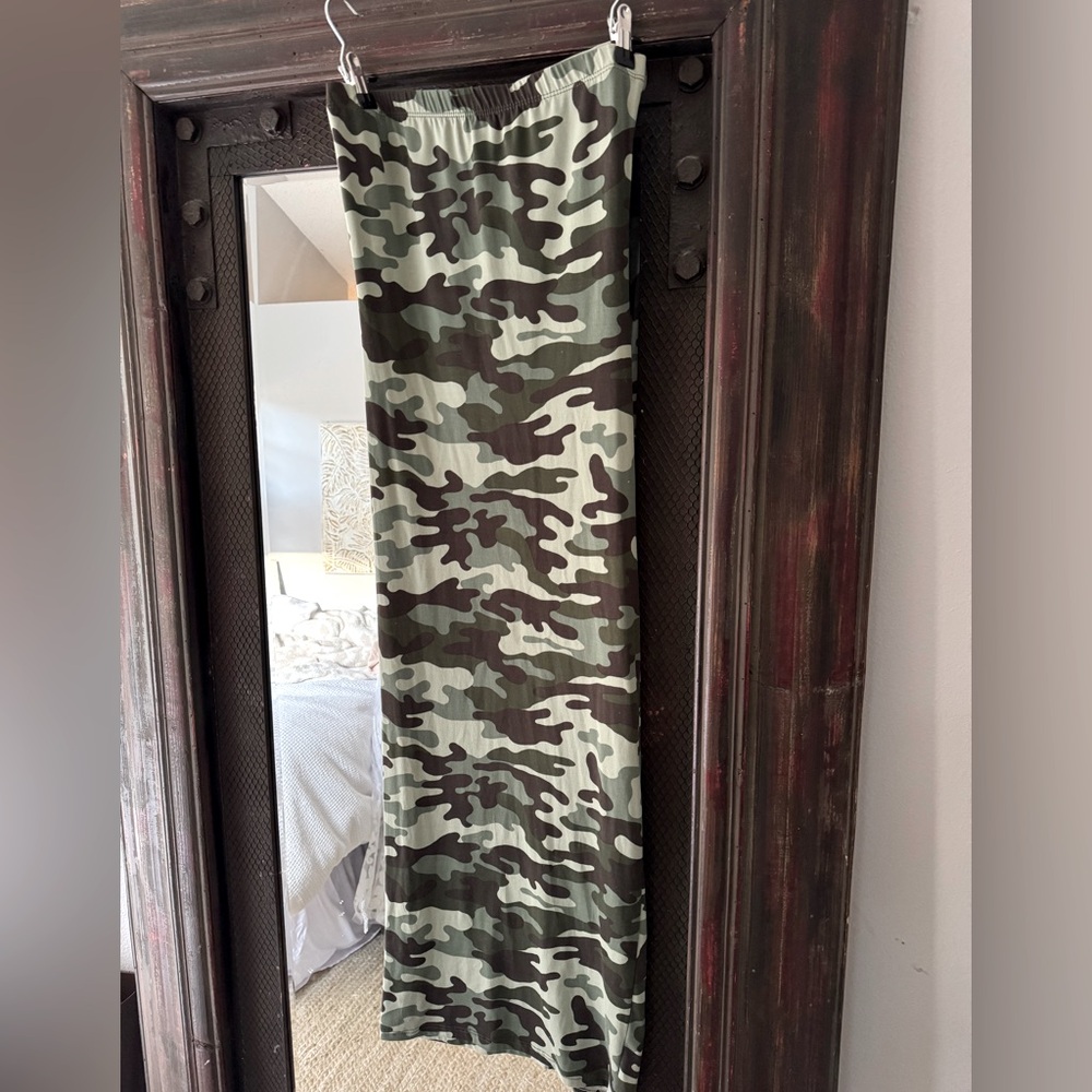 Stretchy Camo Strapless Maxi Dress (Size M)